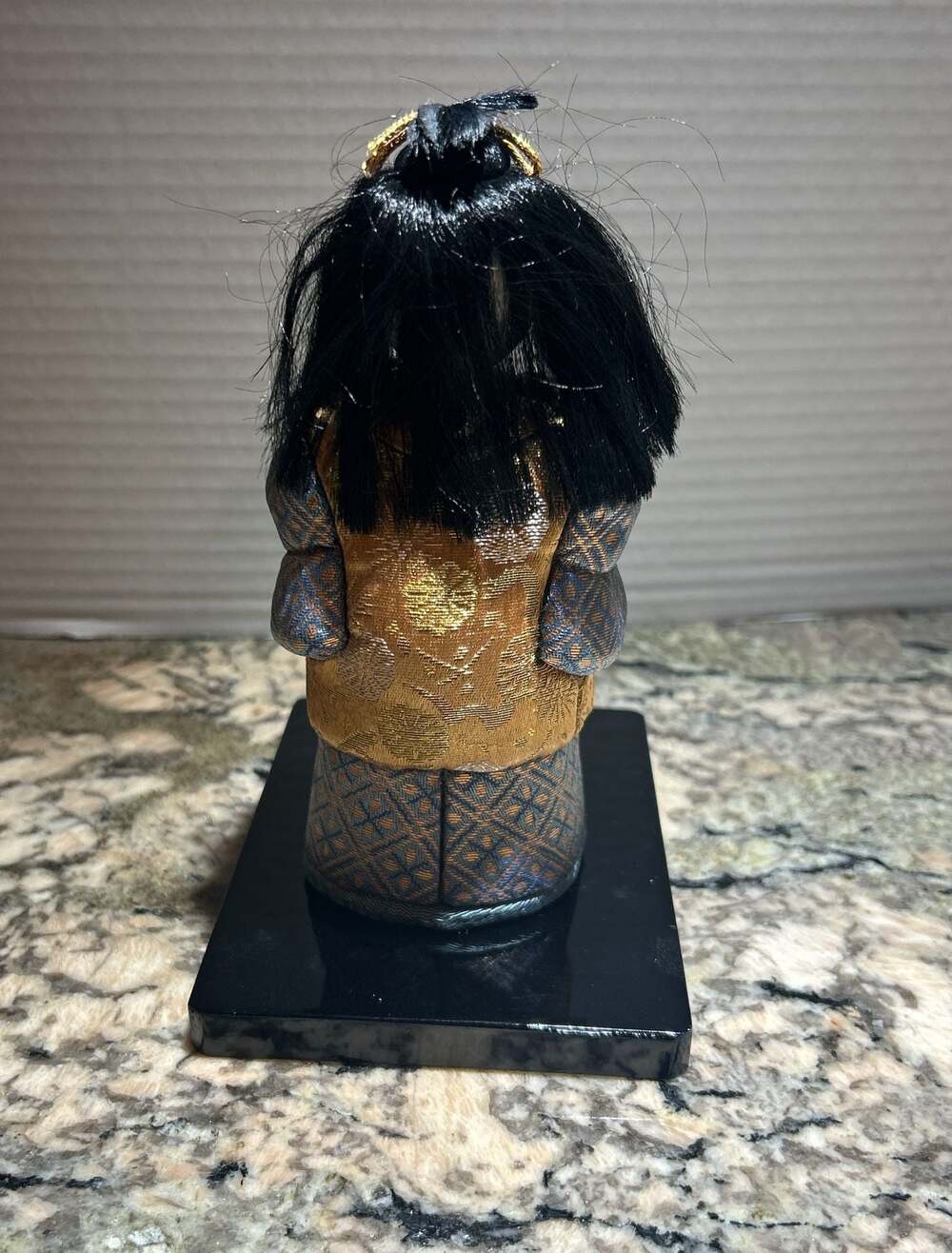 Vintage Japanese Kimekomi Ningyo Doll in Traditional Silk Brocade Kimono - Picture 4 of 6